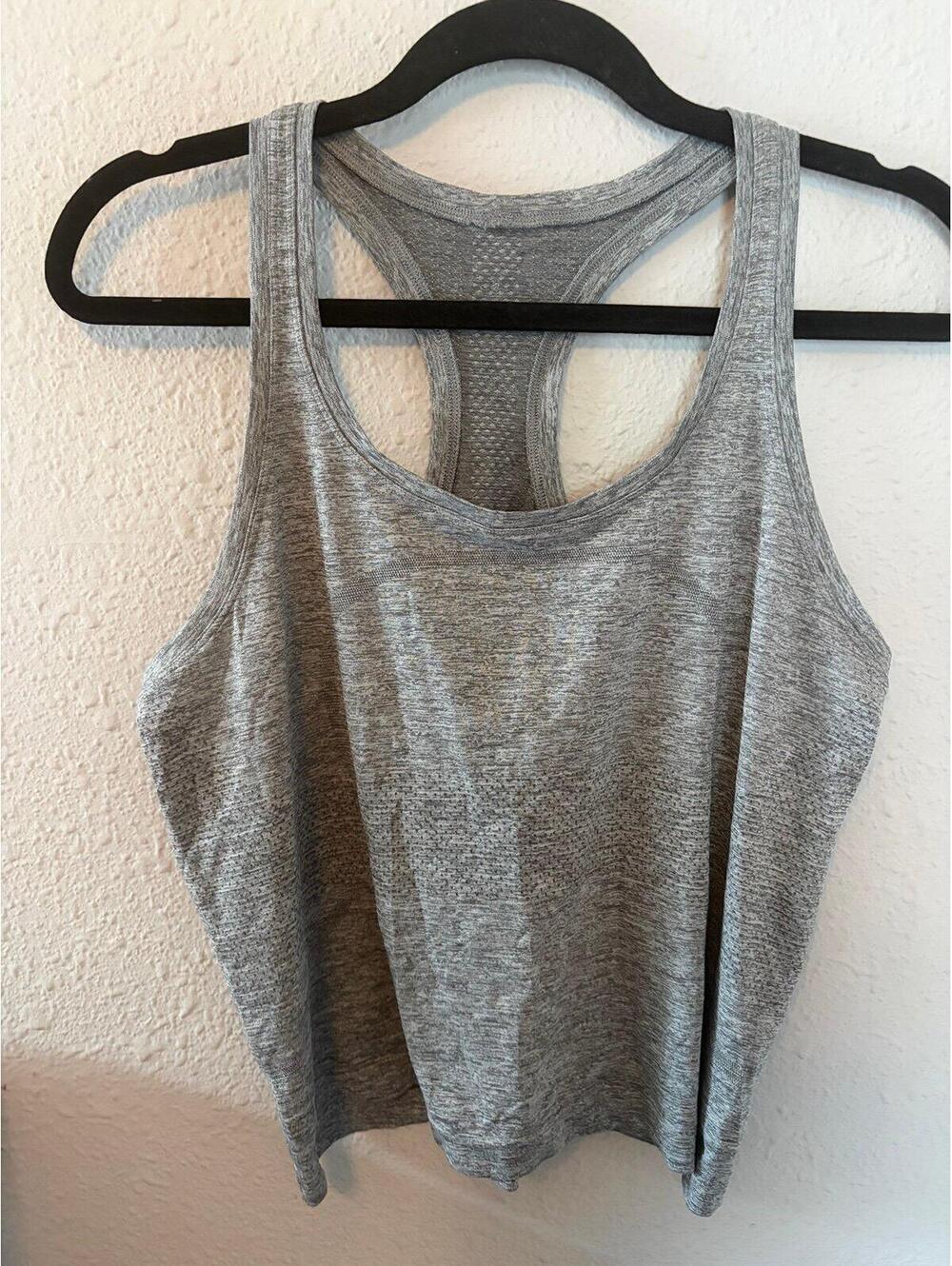 Lululemon Swiftly Tech Racerback Tank Top 2.0 Race Length Grey size 10. $58 reta